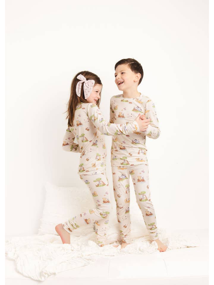 Love, Eloise – wholesale Sleepwear set – Kids – Kids Bamboo Long Sleeves Pajama Set - Pooh and Friends1
