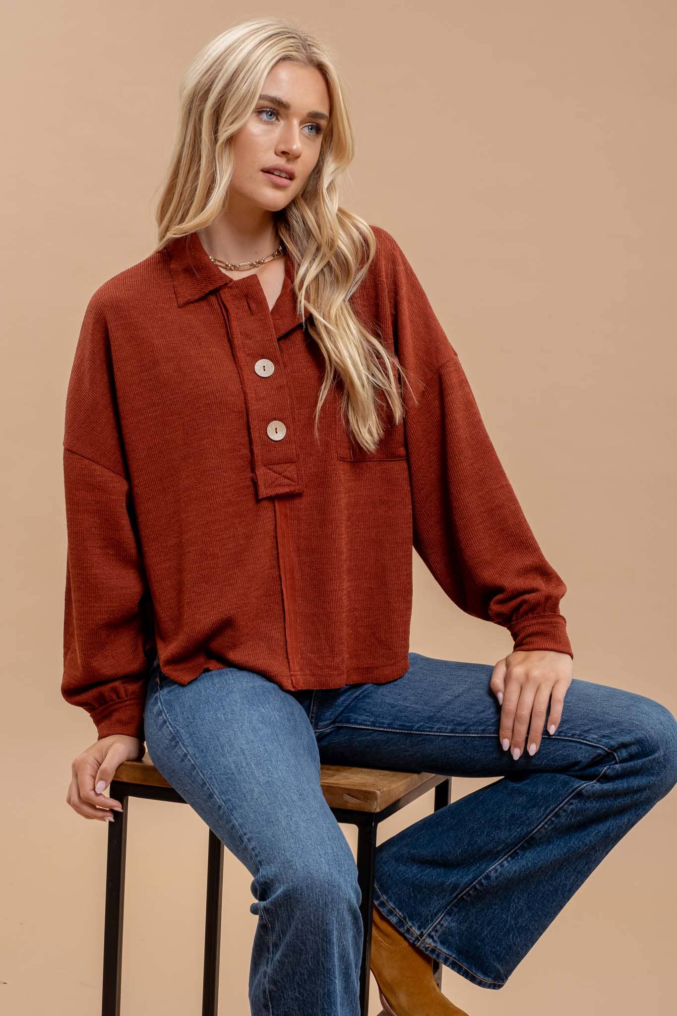 Blu Pepper - Venta al por mayor Jersey corto de punto - Mujer - TOP DE PUNTO CON CUELLO Y BORDES CRUDOS29