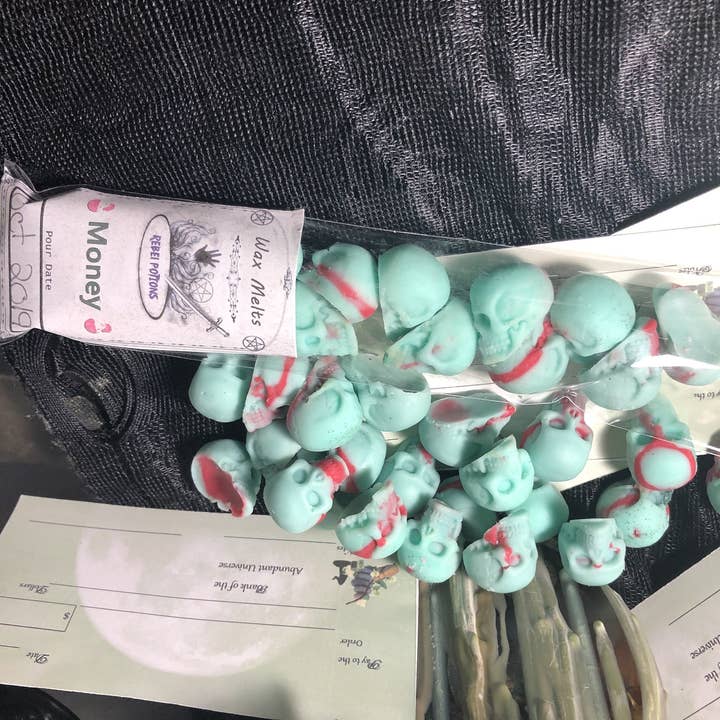 Rebel Potions - Wholesale Wax Melt - Spoil Me Spirit Daddy Skull Wax Melts2