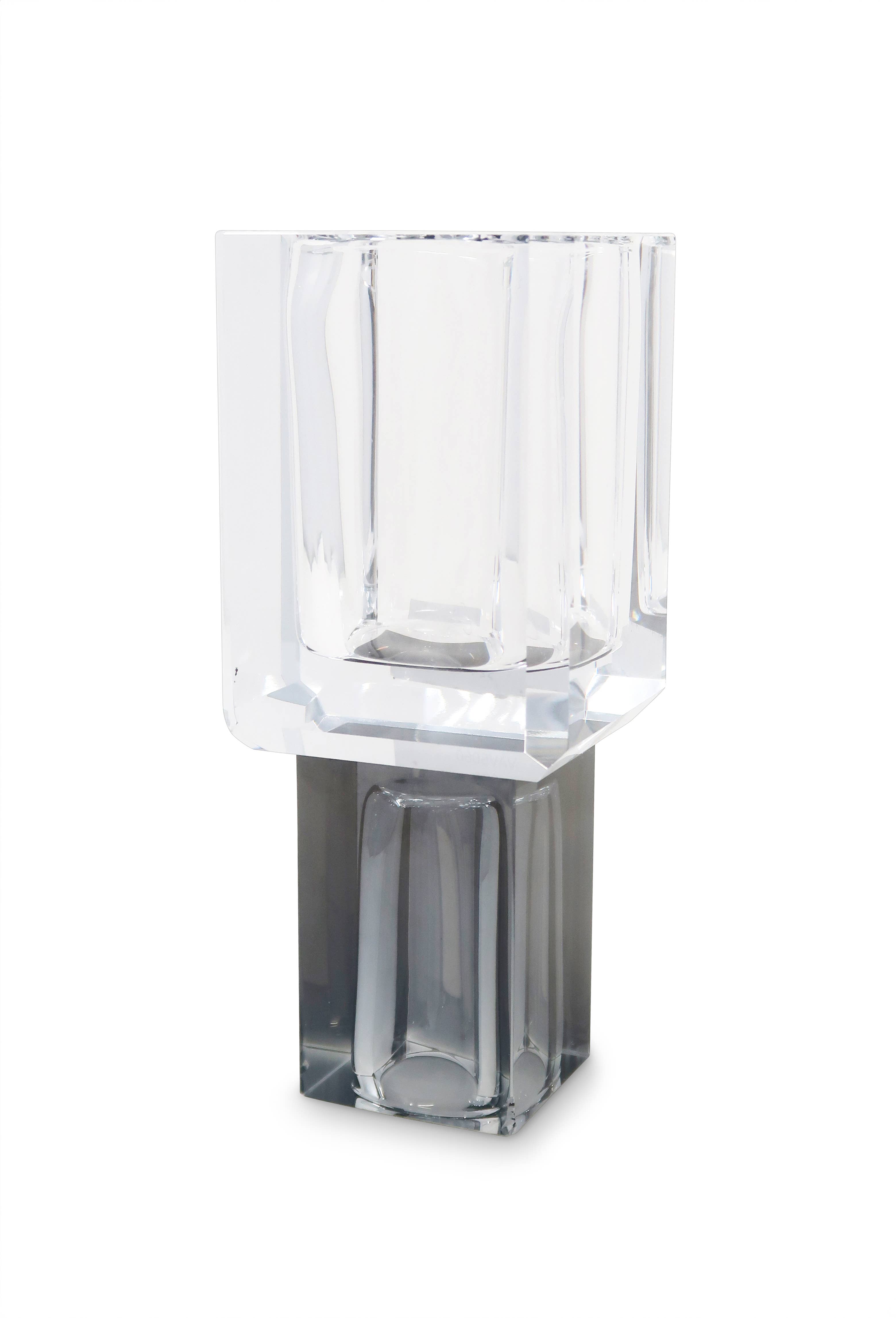VIVIENCE – wholesale Vase – Crystal Square Vase with Colored Base3