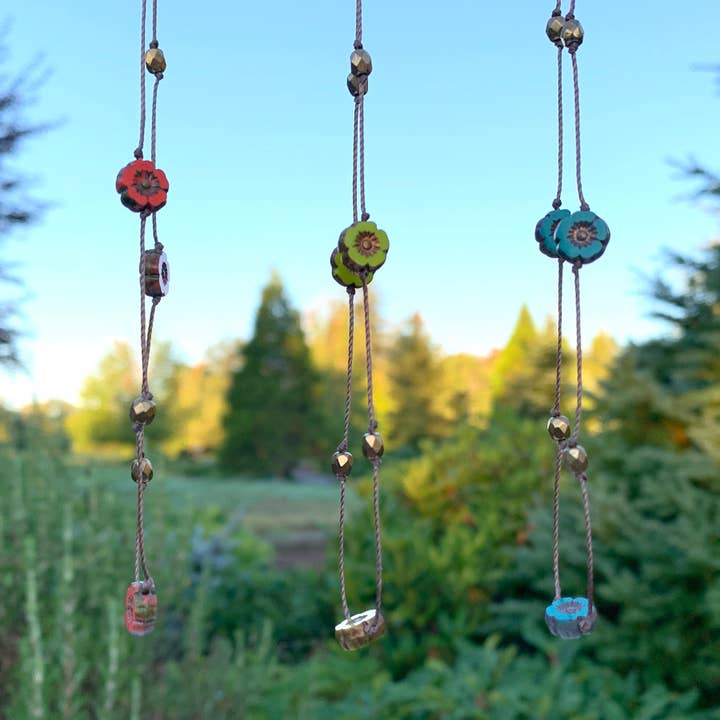 Marlene VanBeek Jewelry – wholesale Beaded/pearl necklace – 16" Short Flower Knotted Necklace 3 colors Green Purple Blue2