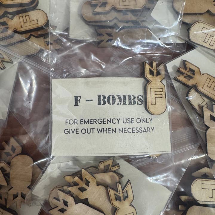 Decorações de F-BOMBS de Madeira Hilariantes Reutilizáveis Partilháveis Presentes Engraçados por atacado de Hillbilly Hippy