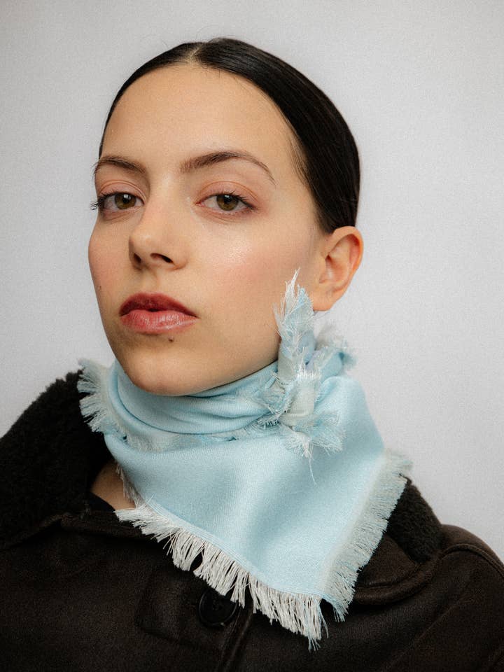 Triangular bandana in wool and viscose with small fringes for wholesale by Abstract