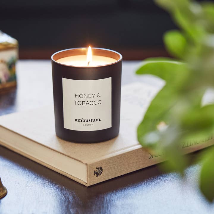 ambustum - Wholesale Jar/Filled Candle - Honey & Tobacco Candle 3