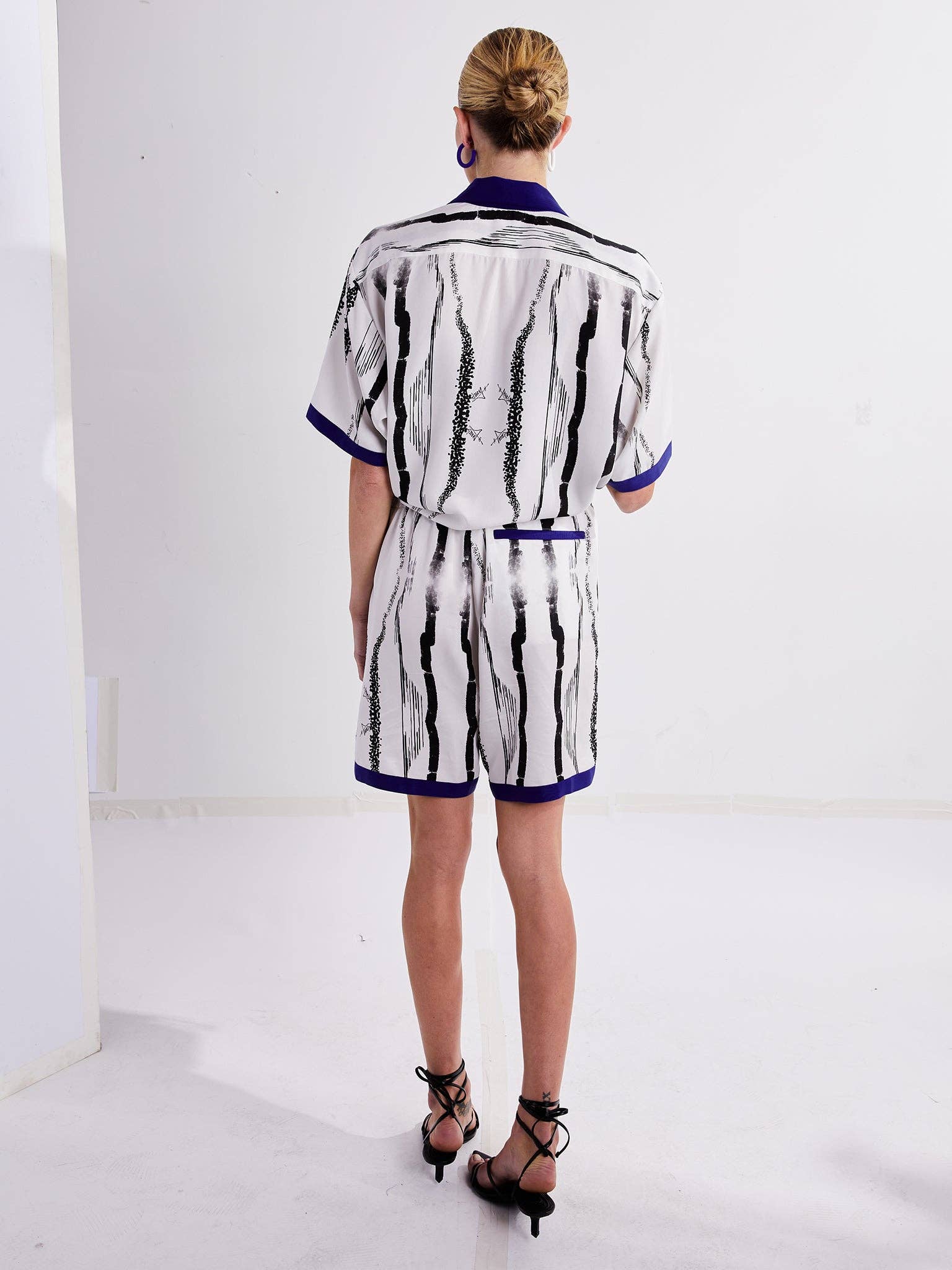 Amy Page DeBlasio - Vendita all'ingrosso Camicia button down - Uomo - Camicia abbottonata in Tencel con stampa personalizzata6