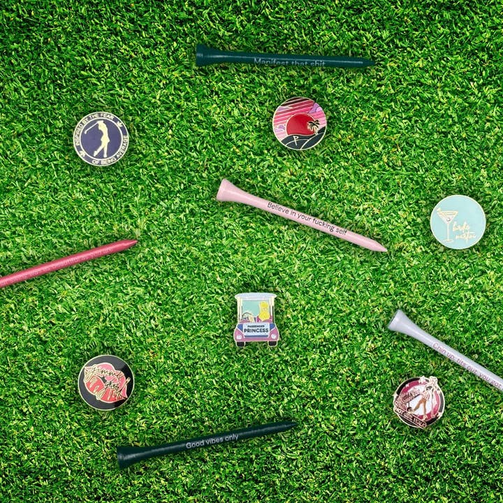 Bombshell Golf - Wholesale Sporting Accessories - Hot Girl Walk Ball Marker6