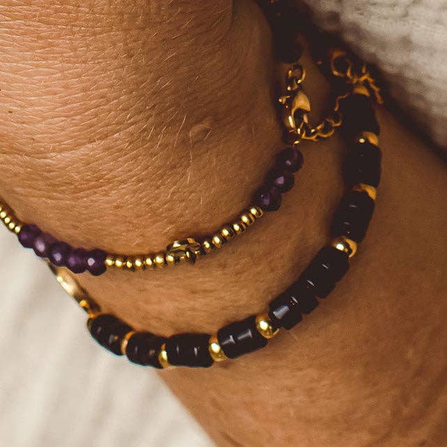 Mindful Living Co. - Wholesale Beaded Bracelet - 18K Gold Plated Elegant Clover Bracelet with Clasp1