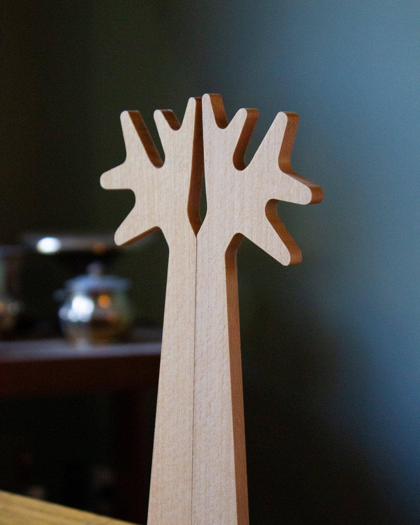 Reine Mère - Wholesale Serving Utensil - Du Bout des Branches - Beechwood salad servers3