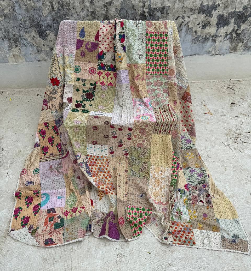 GYPSY STUDIO - Wholesale Quilt - Hand Embroidery Cotton Kantha Patchwork Queen Size Quilts0