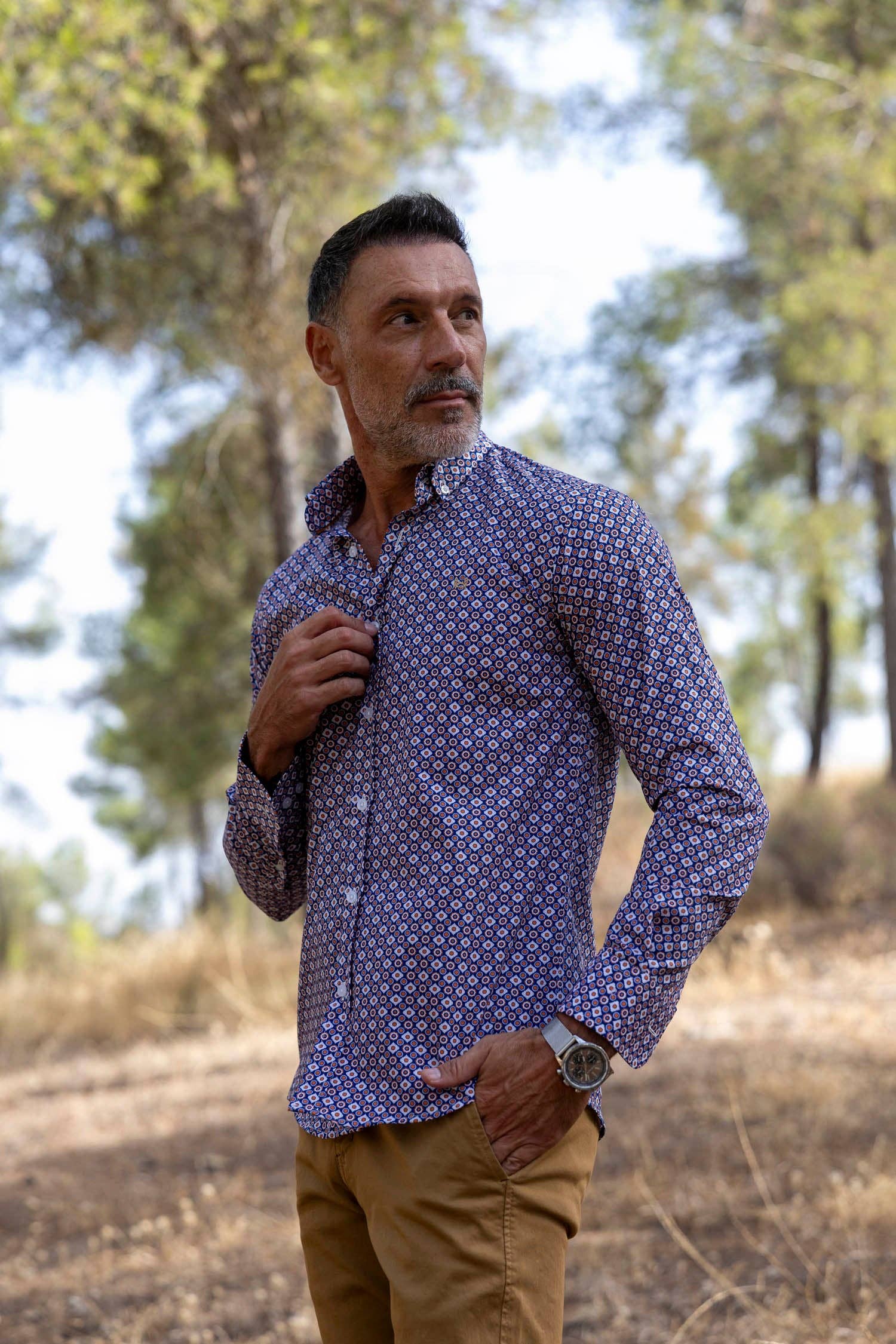 Custi Mikelo: Men's Clothing & Christmas Gifts - Wholesale Button Down Shirt - Men's - Blue Orange Printed Shirt | Fuenlabrada1