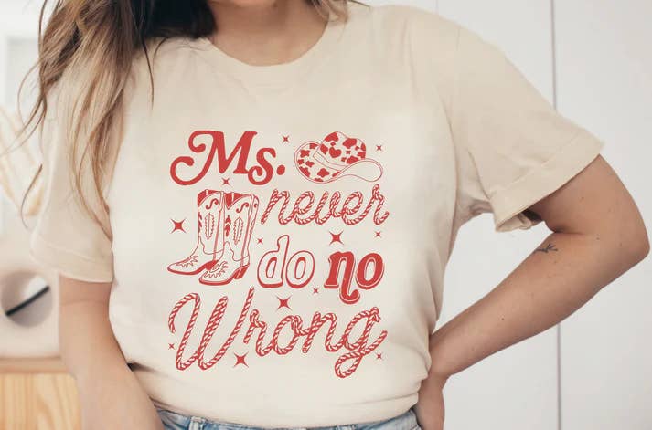 T-Shirt - Frau Niemals Etwas Falsch Machen für den Großhandel von Days with Gray