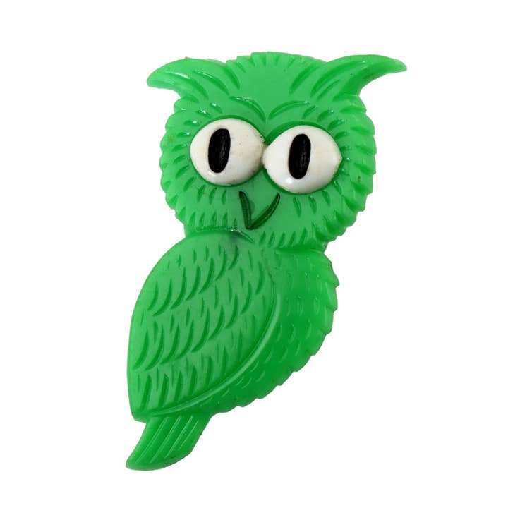 Green owl pin DDR pin for wholesale by Tribal Trade GmbH