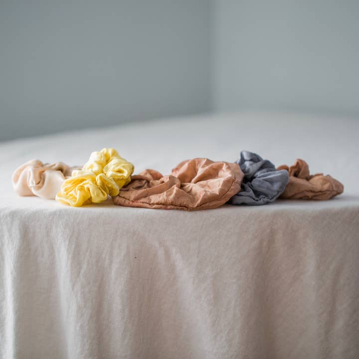 Lesley Darling Fiber - Wholesale Scrunchie - Women's - Naturally Dyed Silk Scrunchies1