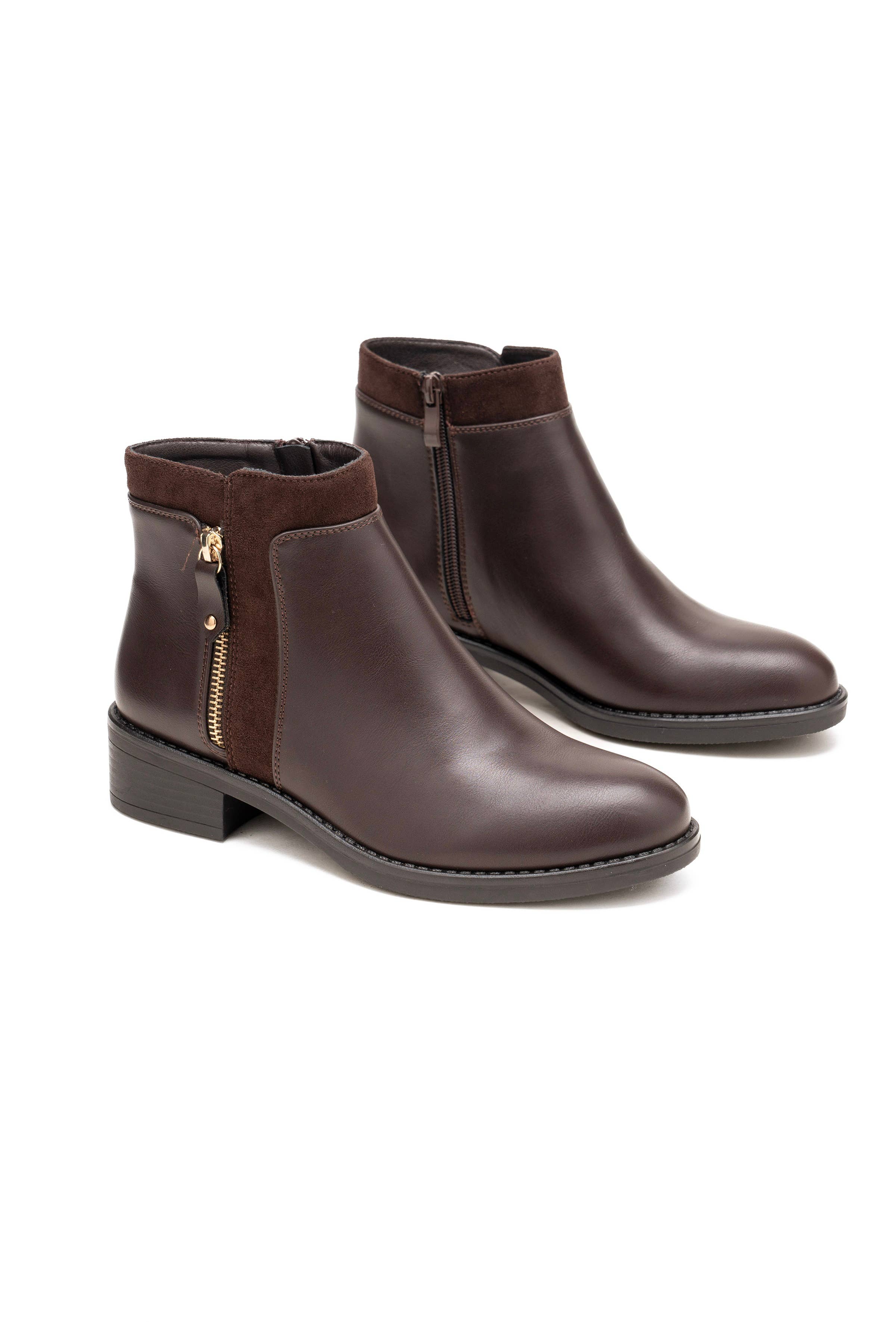 C'M PARIS - Wholesale Chelsea Boots - Women's - Chic Ankle Boots with Gold Side Zipper 683276