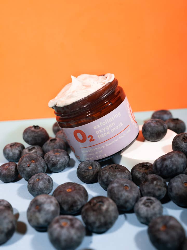 O2 blueberry oxygen face mask for wholesale by Happy Plant Botanicals
