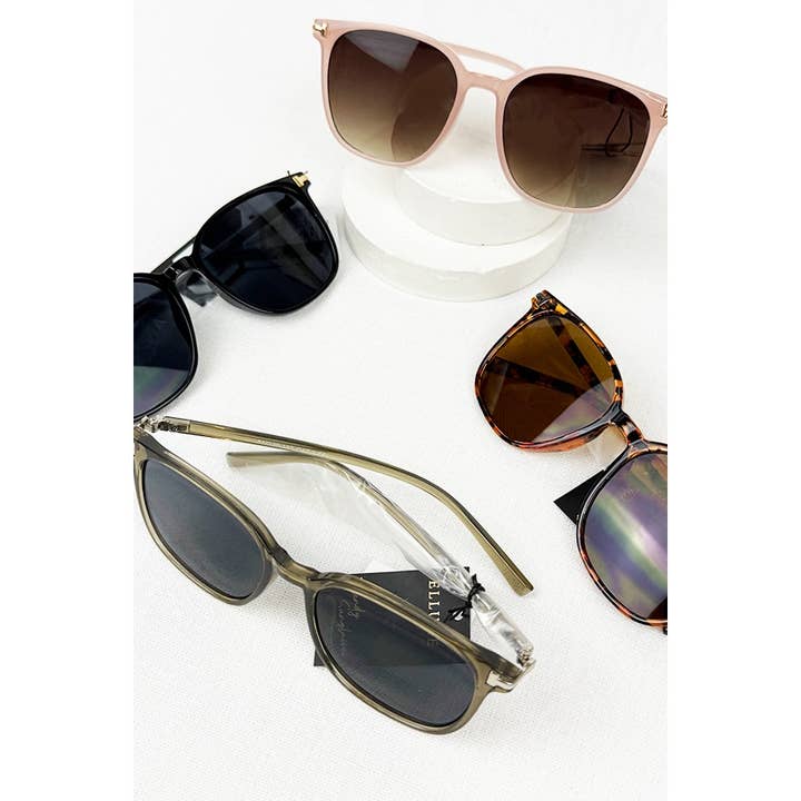 MIX COLOR Hazel Everyday Shades Fashion Sunglass for wholesale on Faire