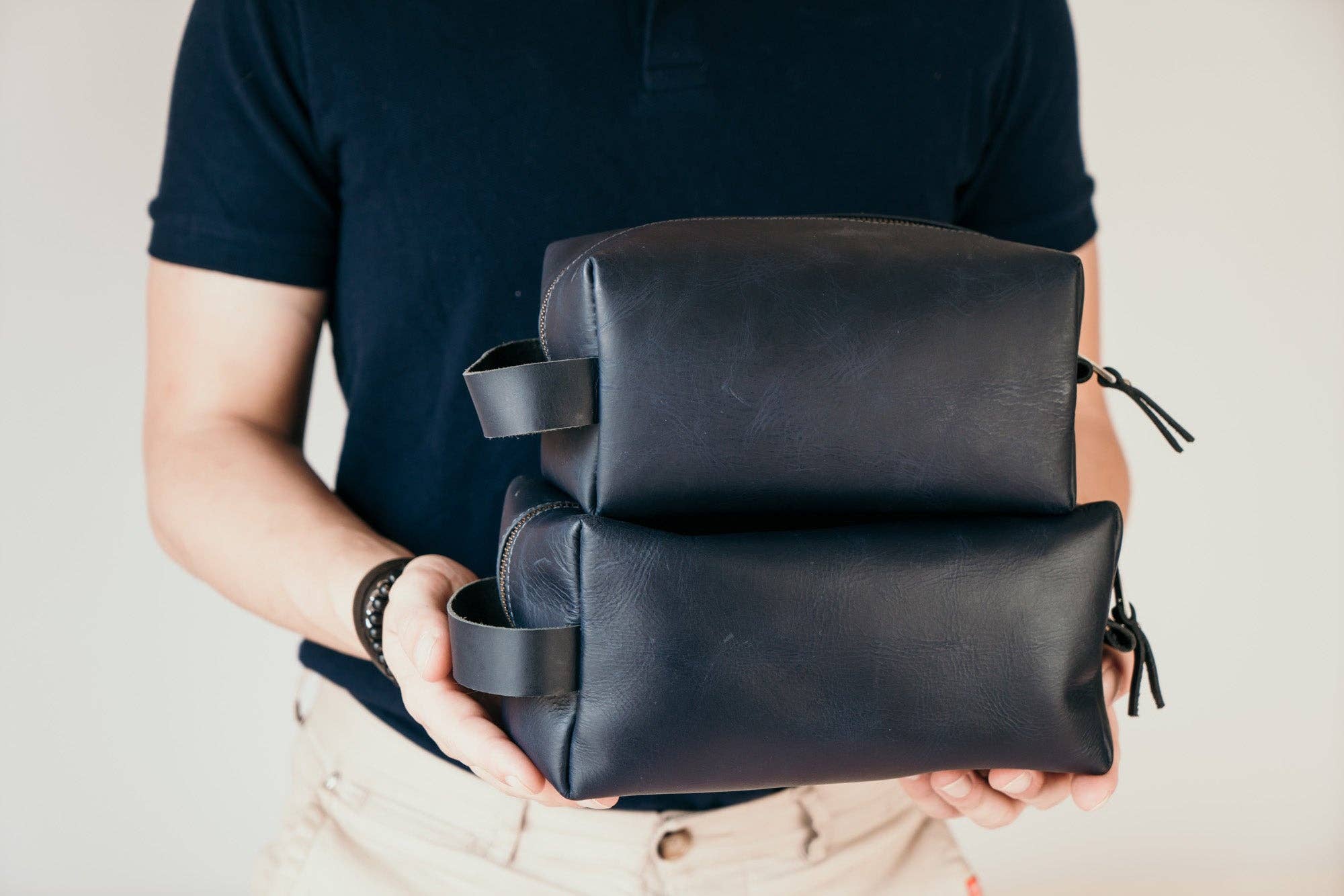 VELLAIRE - Wholesale Toiletry Bag - Men's - Mens Leather Toiletry Bag | LB27