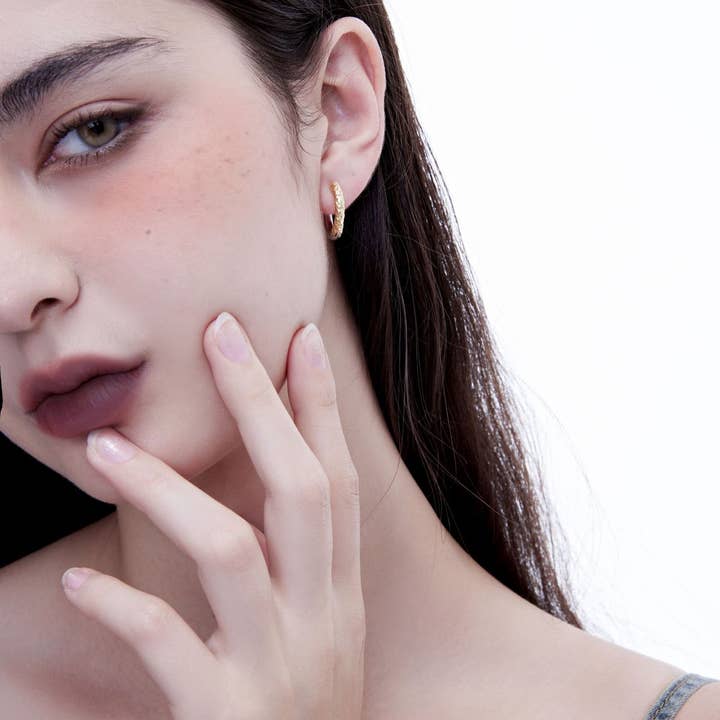 PARAGON CAT - Venta al por mayor Pendientes de aro - Pendientes de oro y plata 925 con bloques de color y textura irregular5