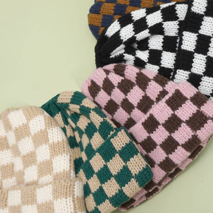 JOSSLYN by wall to wall - Wholesale Beanie - Women's - CHECKER SOFT PLUSH BEANIE HAT | 40BN9171