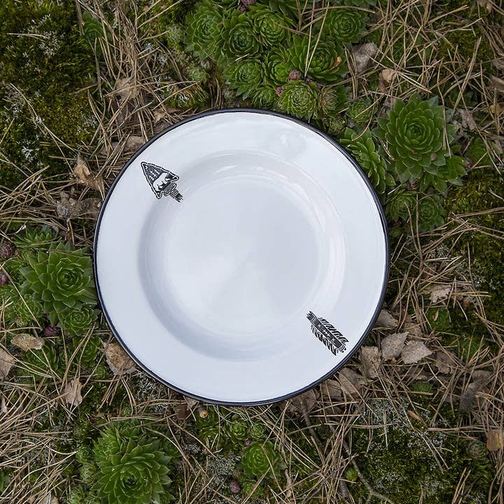 Emalco Enamelware - Wholesale Dinner Plate - 9.5'' Dinner Plate | ARROW2