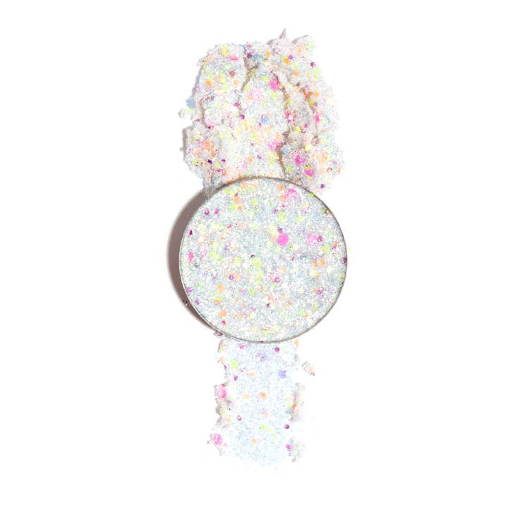 Med Kærlighed Kosmetik Limited Edition Presset Glitter - Konfetti for engroshandel hos Beauty Goddess