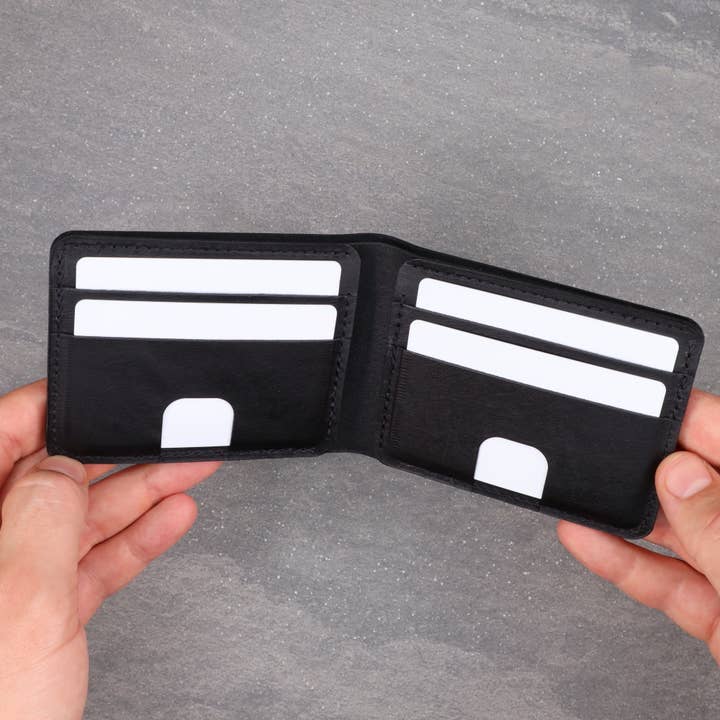 Portefeuille à deux volets en cuir noir, portefeuille Billfold pour hommes pour la vente par HOLD SUPPLY