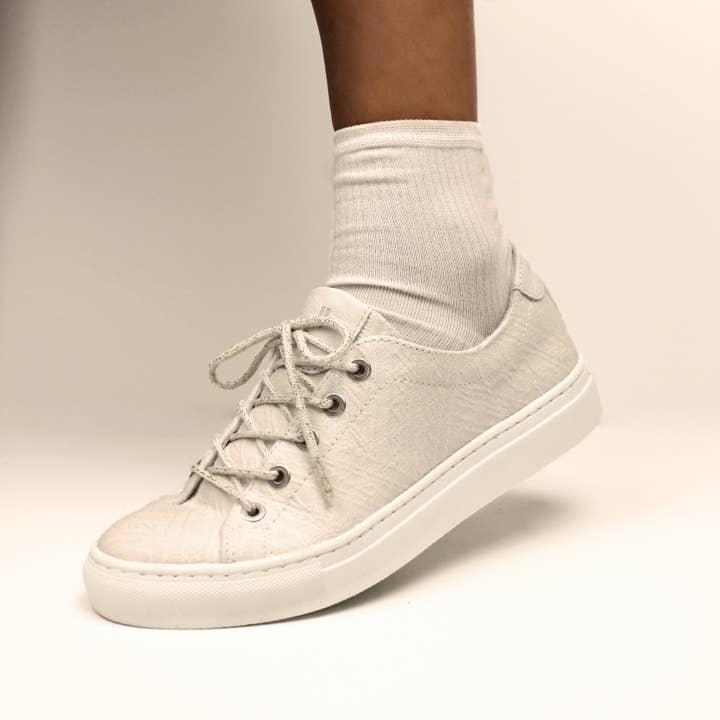 LACCI DISEGNI BIANCHI per la vendita all'ingrosso da parte di Le Lissier