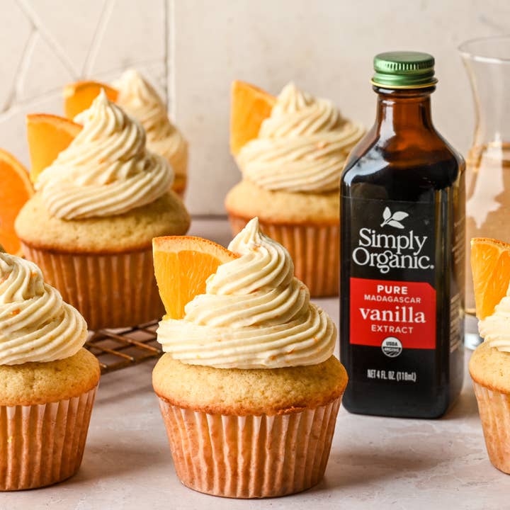 Simply Organic - Wholesale Vanilla/Fruit Extract - Pure Madagascar Vanilla Extract, Certified Organic, 4 Fl Oz4