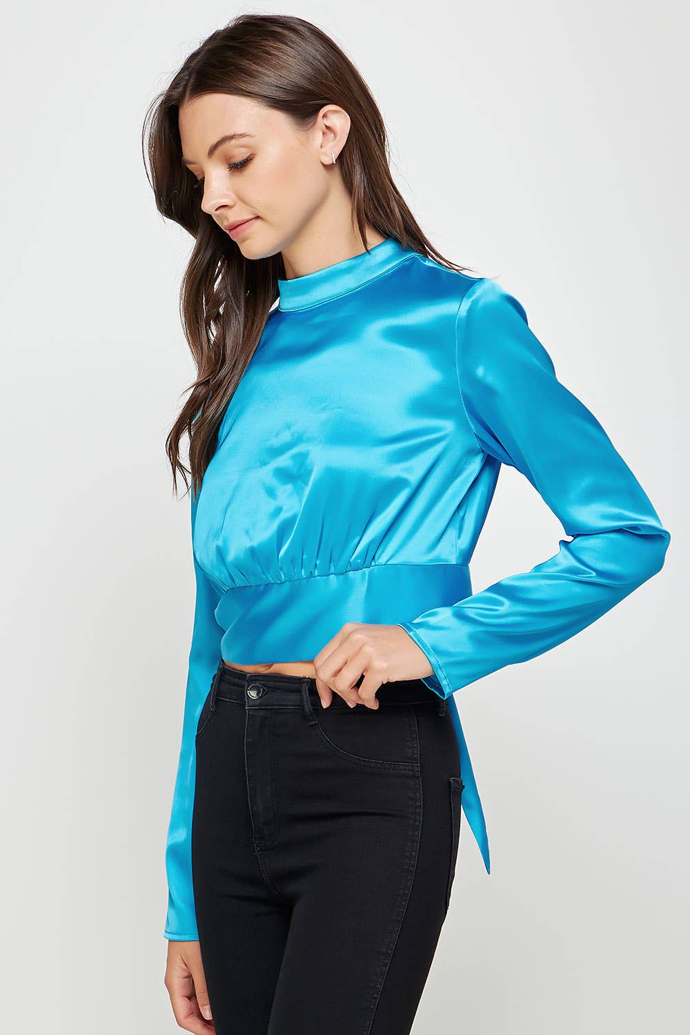 Strut & Bolt – wholesale Blouse – Women’s – Back Bow Tie Satin Blouse27