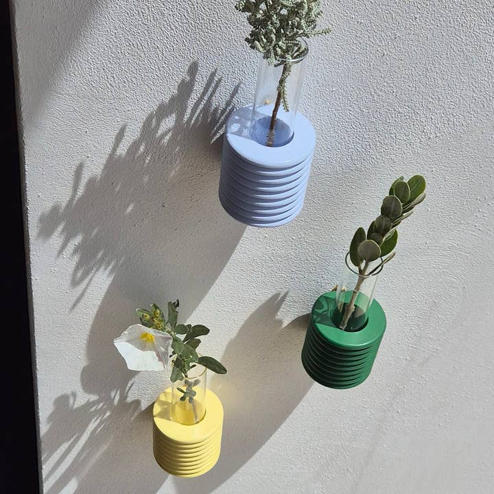 5mm Paper - Wholesale Vase - Ribble Wall Vase - Green