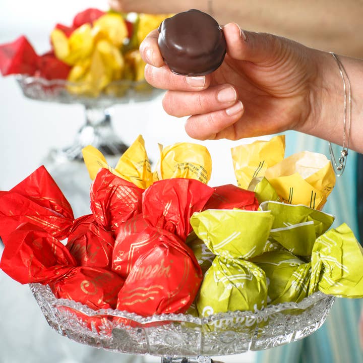 Pasticceria Brignone – Chocolate por atacado – Cuneesi al Cointreau - Chocolates italianos - 500 g2