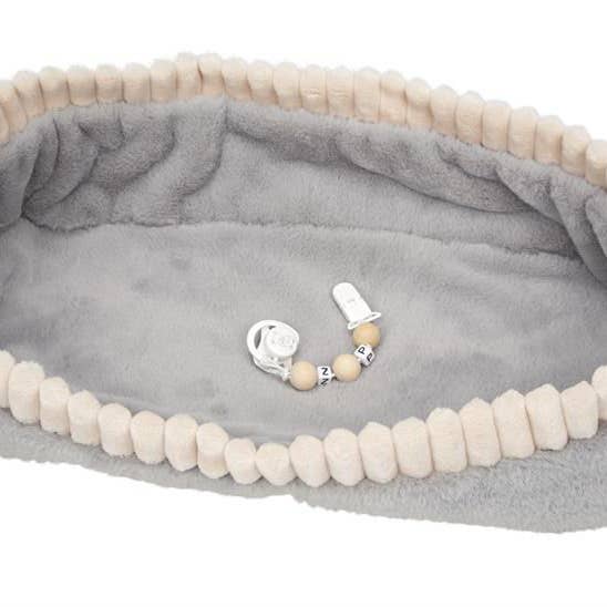 me&jo - Wholesale Doll - Kids - DOLL REBORN ERIK 40 CM INCL. BLANKET AND SOOTHER CHAIN
2