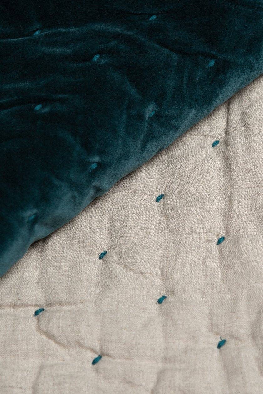 Niki Jones – wholesale Quilt – Velvet Linen Throw11