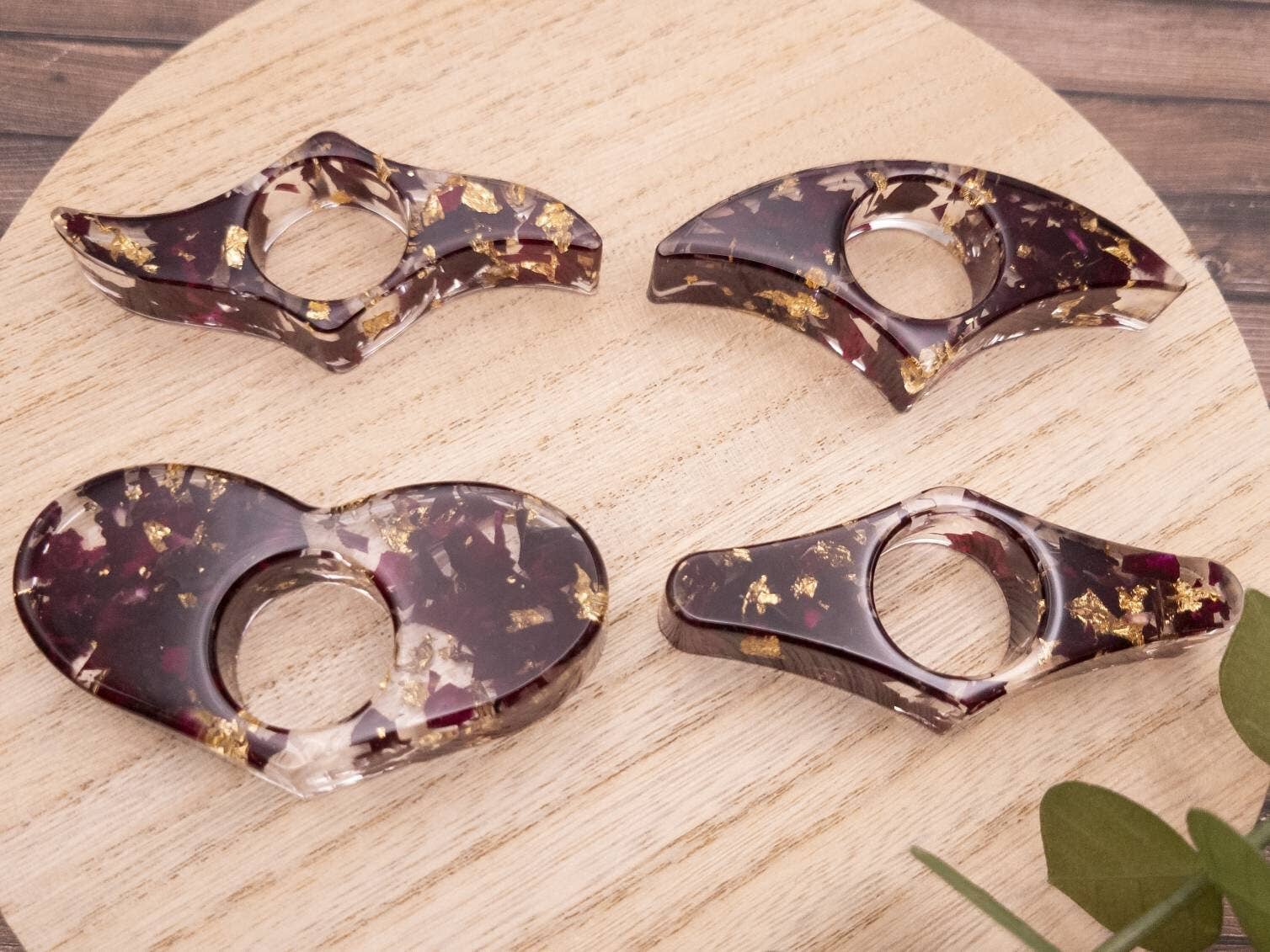 Botanically Bookish - Wholesale Book Holder - Rose & Gold Book Page Holder, Flower Thumb Page Spreader7