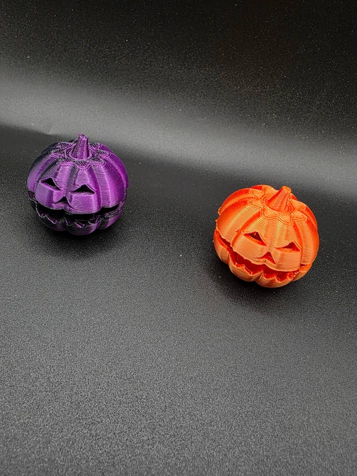 3dFidgets halloween spooky themed pumpkin clicker- for wholesale by 3dFidgets