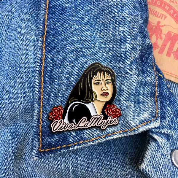 THE FOUND - Wholesale Lapel Pin/Button - Selena Viva La Mujer Pin
