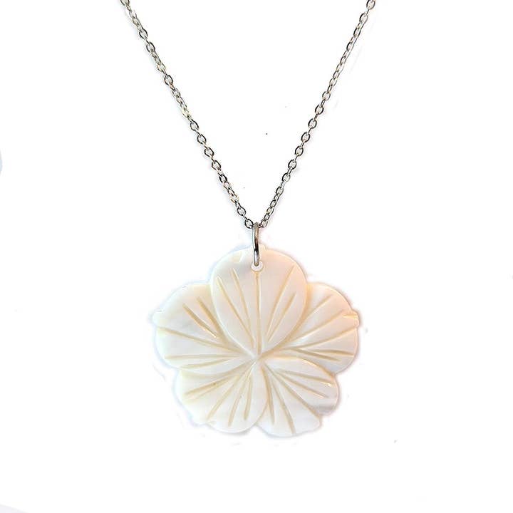 White Shell Mother of Pearl Hawaii Flower Necklace for wholesale by Stylish Jewelry Supply