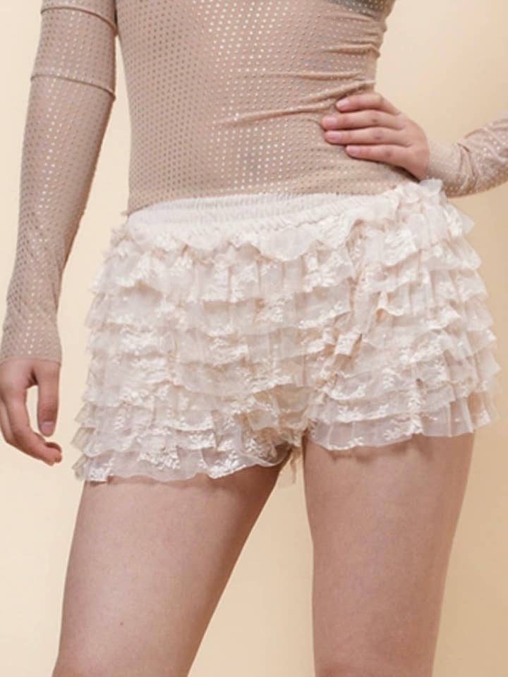 Short en dentelle à volants superposés taille basse pour femmes SKS4998 pour la vente par Sweetkama