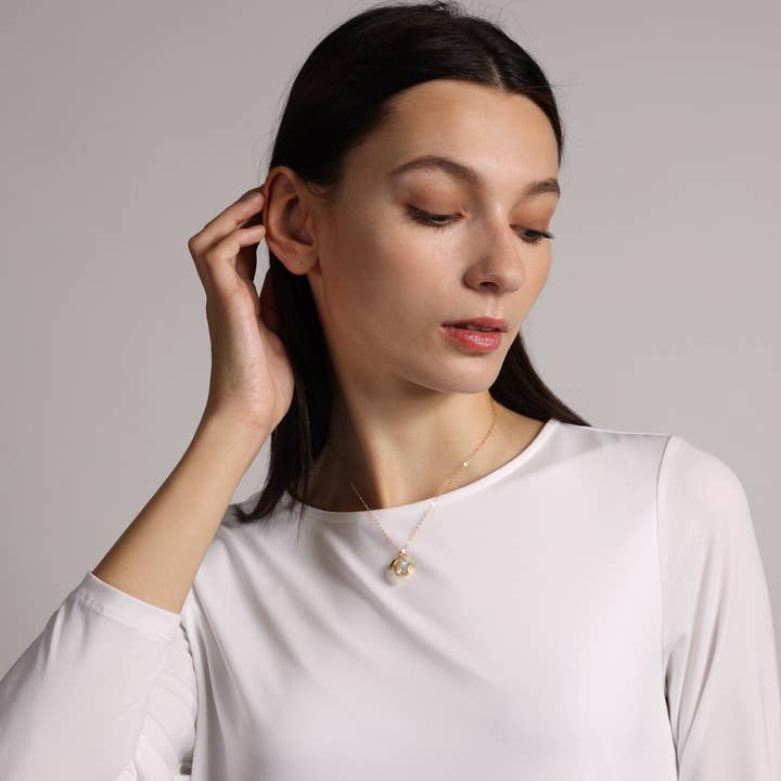 Soul & Little Rose – wholesale Hänge-/berlockhalsband – Måne och stjärna ädelsten hänge Guldhalsband