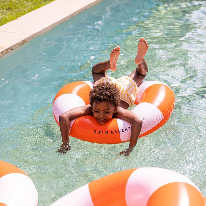 Rood Wit Swim Essentials | Rood/Witte Zwemband Ø 90 cm for wholesale on Faire3