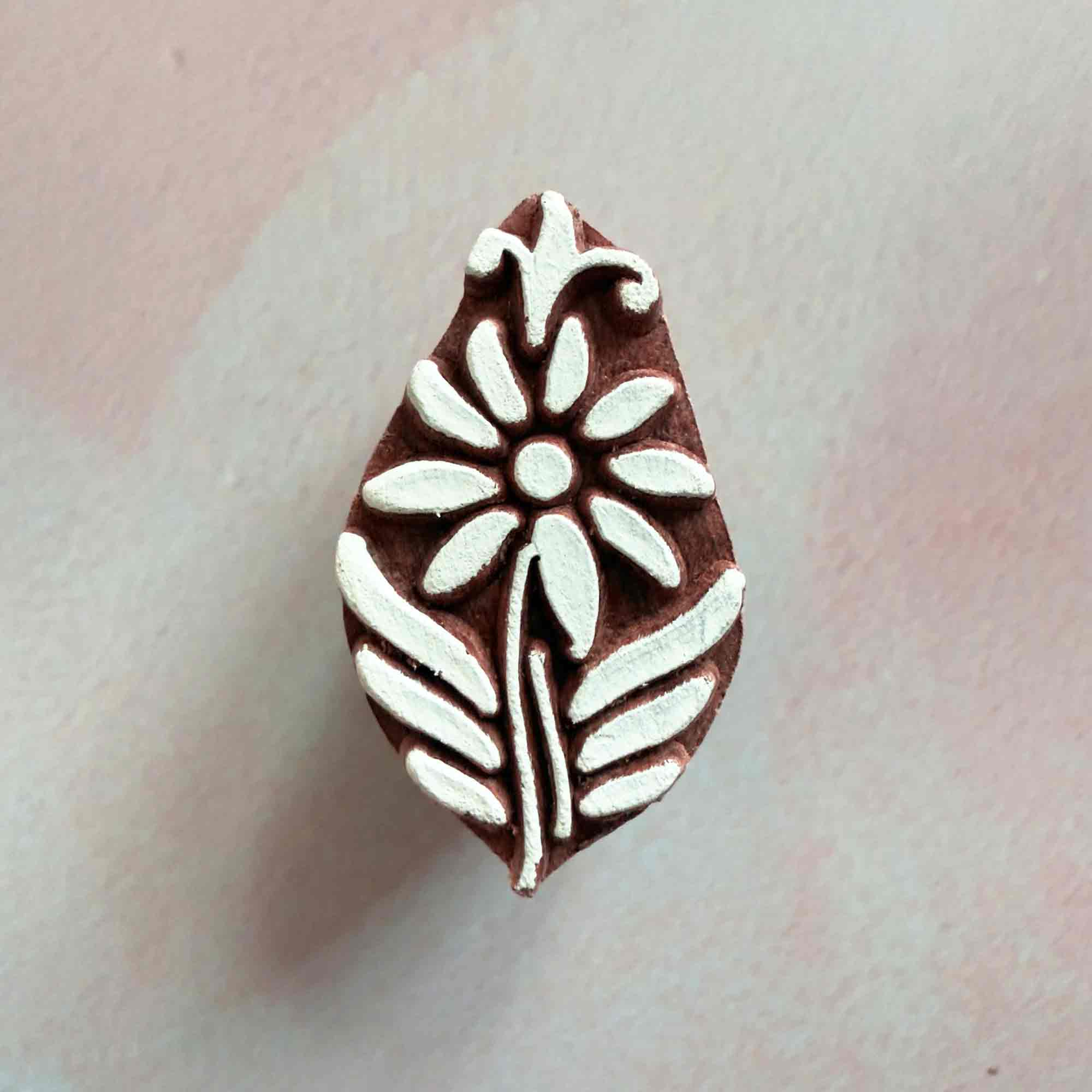 The Natural Paper Company – wholesale Rubber/decorative stamp – Spring Bloom - Indian Wood Block Stamp | Small Flower Design