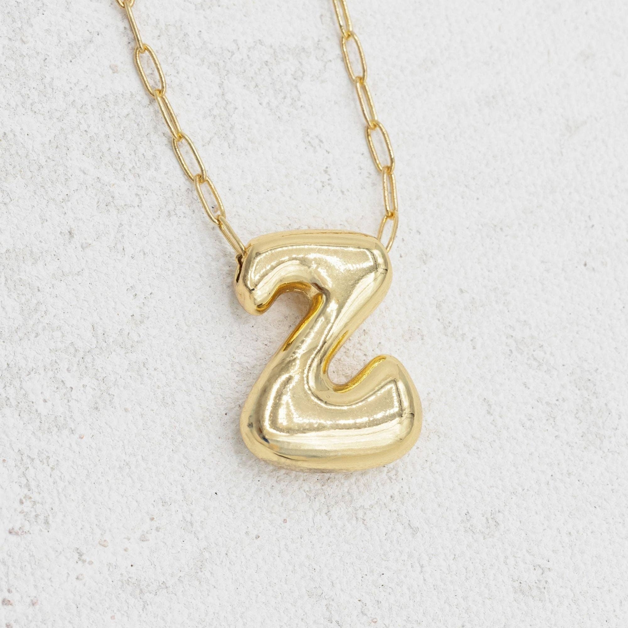 EMERSON & OLIVER - Vente Colliers à pendentif - Collier en forme de lettre à bulles en or46