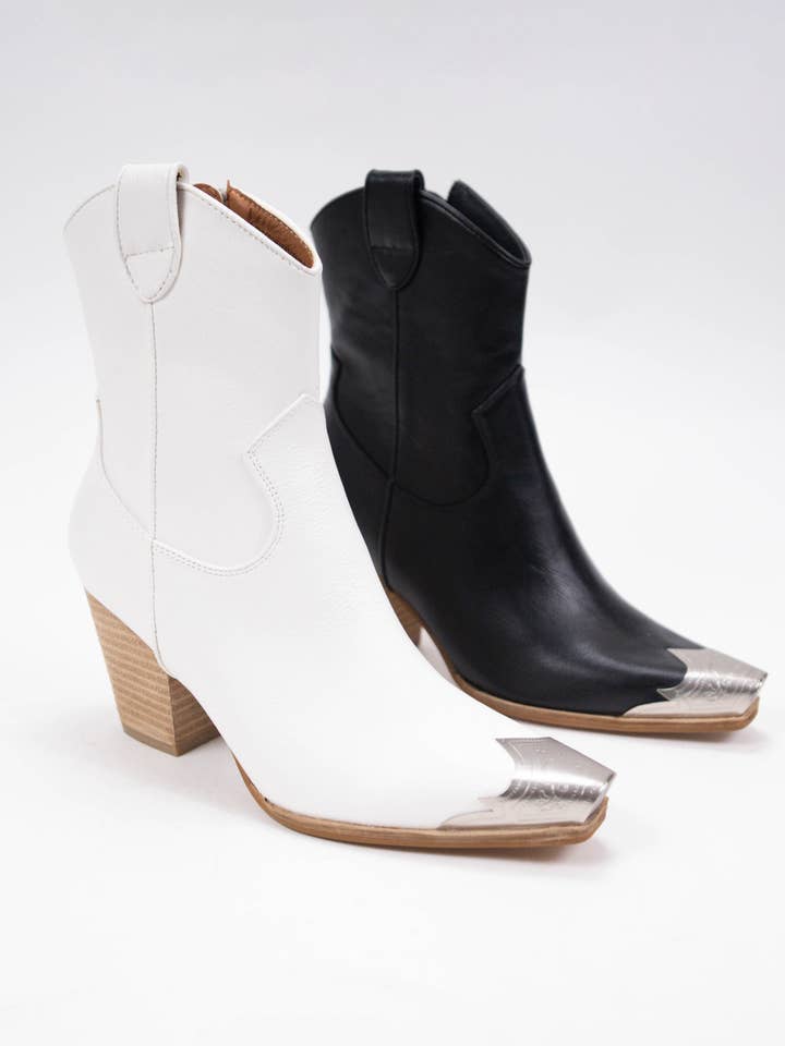 CCOCCI - Wholesale Cowboy Boots - Women's - DAKOTA METALLIC TIP TOE COWBOY BOOTS