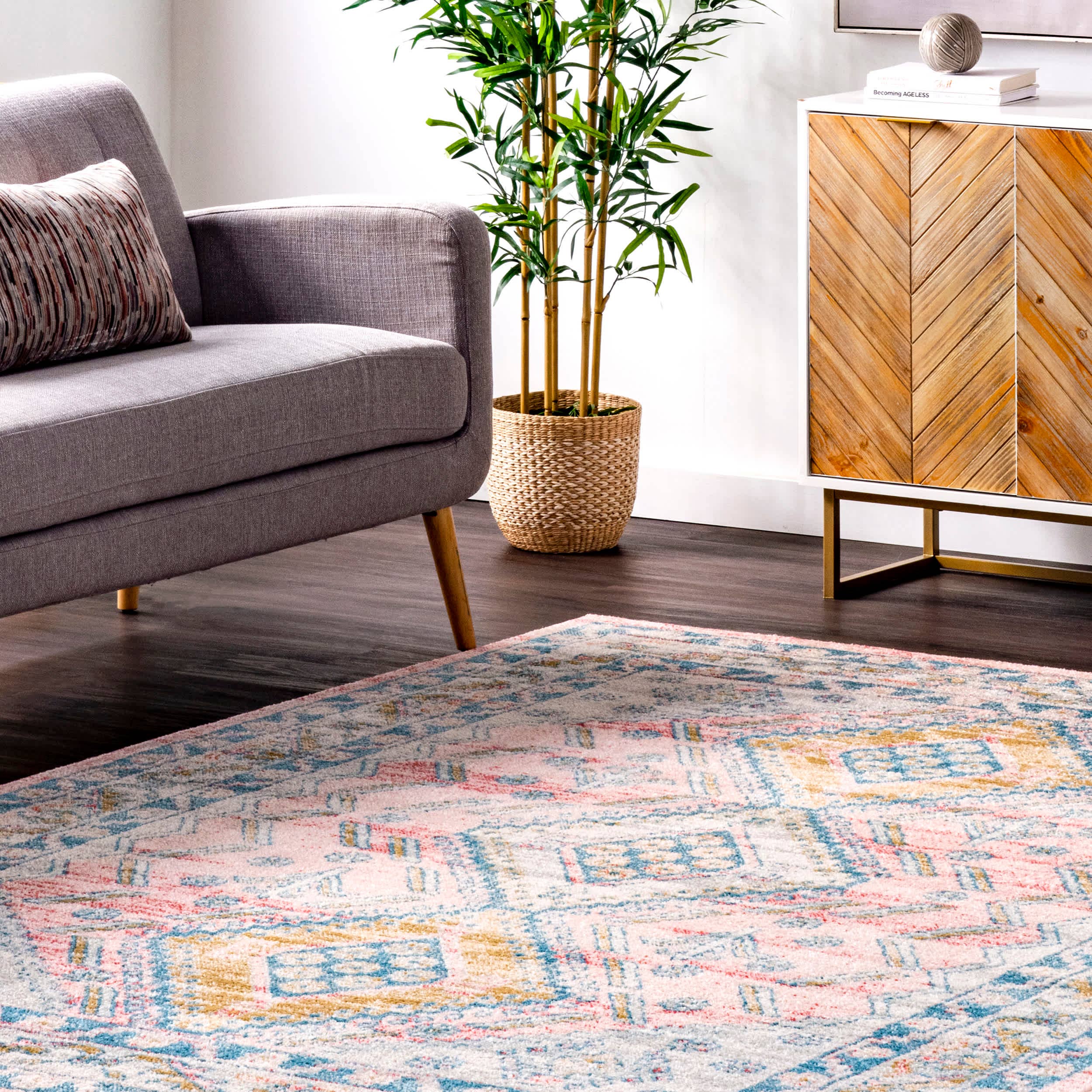 Rose Clair Tapis Louise Tribal Diamond en vente sur Faire7