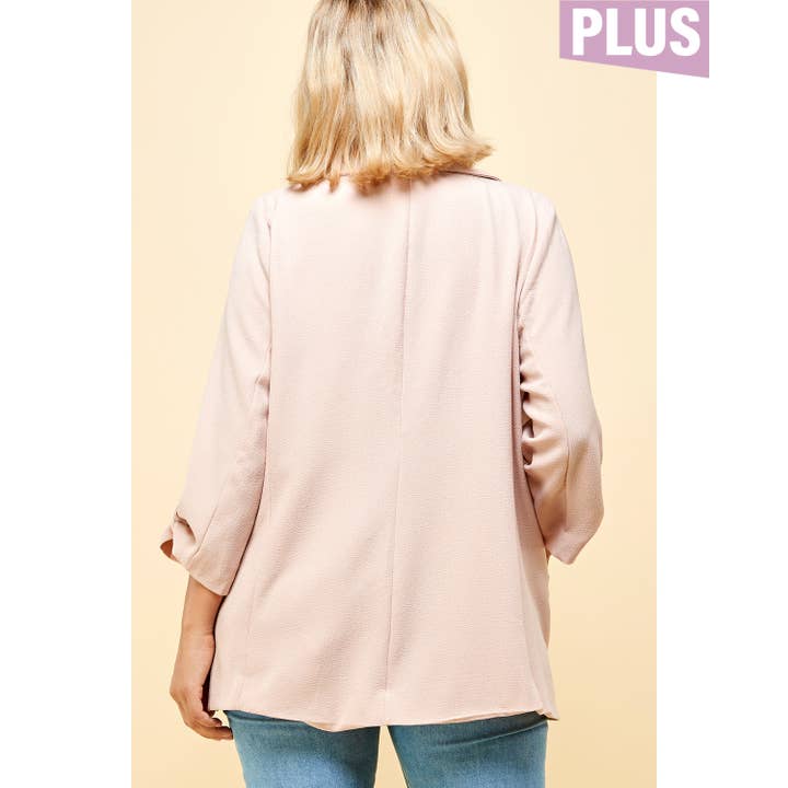 RODNA PLUS SIZE KAVAJ MED FRAMFICKOR OCH UPPRULLADE ÄRMAR för wholesale på Faire