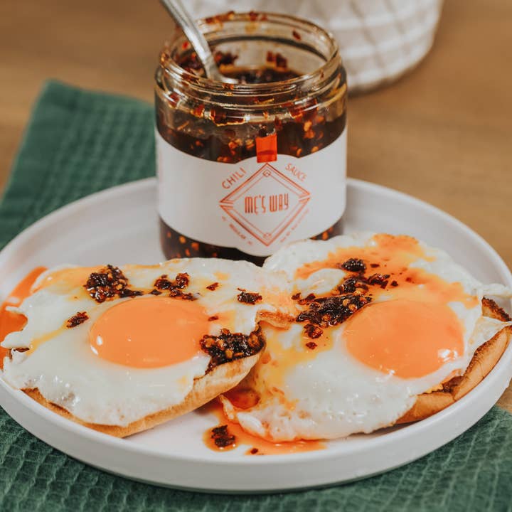 Me's Way LLC - Wholesale Sauce - MẸ’S WAY CHILI SAUCE – VEGETARIAN-8oz13