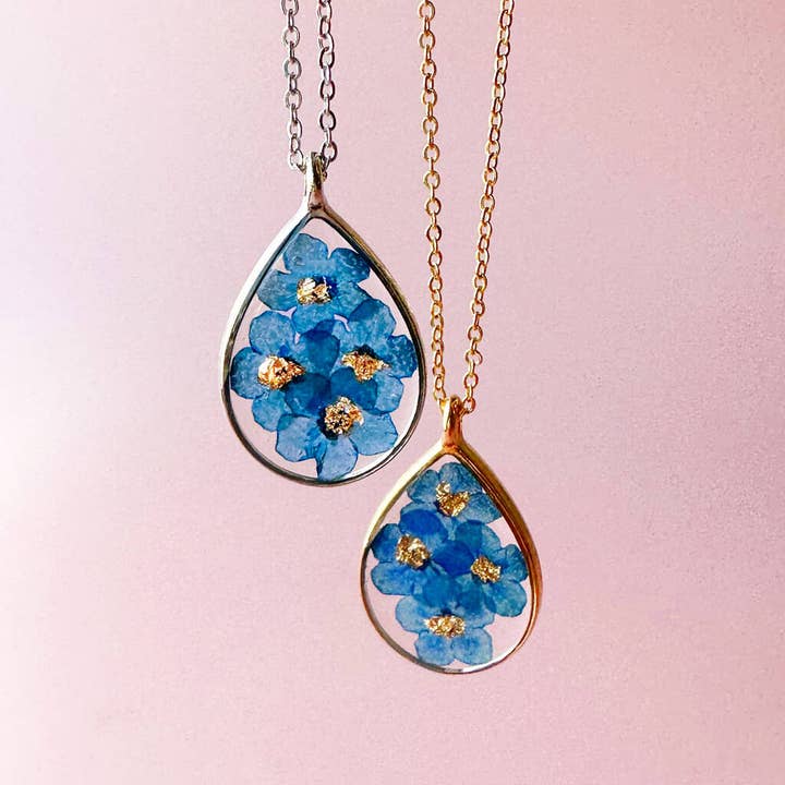 Lucent Studios Ltd - Wholesale Pendant/Charm Necklace - Real Pressed Flower Teardrop Pendant Necklace2