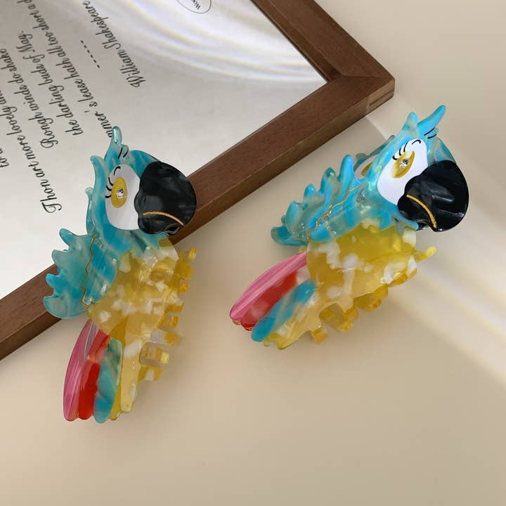Macaw Hair Claw Clip, Animal Claw Clip for wholesale on Faire