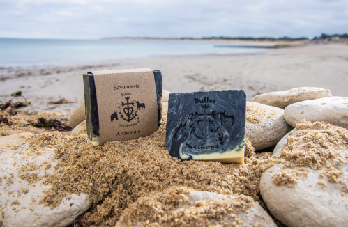 Bulles De Camargue – Engroshandel Sæbestykke – Ekstra fedtet håndlavet sæbe med naturligt vegetabilsk trækul1