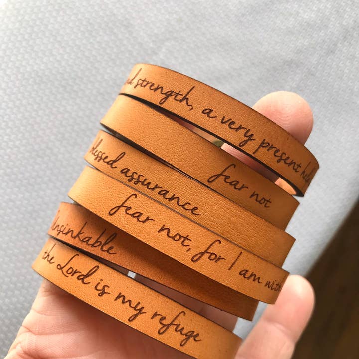 New Market Farmhouse - Wholesale Bangle Bracelet - Best Mom Ever Thin Leather Bracelet - Mother's Day